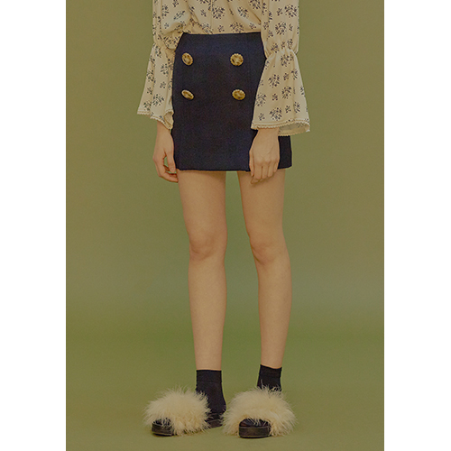 button mini skirt